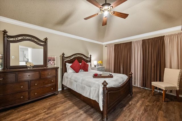 6307 Pierce Arrow Drive, Arlington, TX 76001