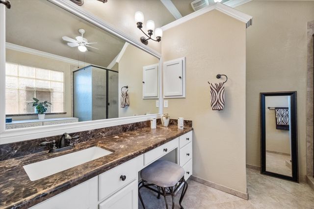6307 Pierce Arrow Drive, Arlington, TX 76001