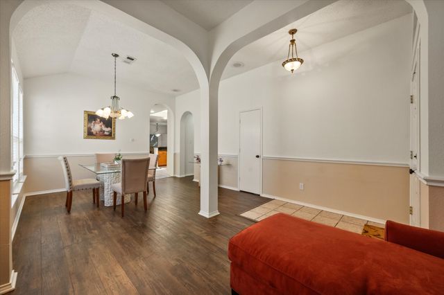 6307 Pierce Arrow Drive, Arlington, TX 76001