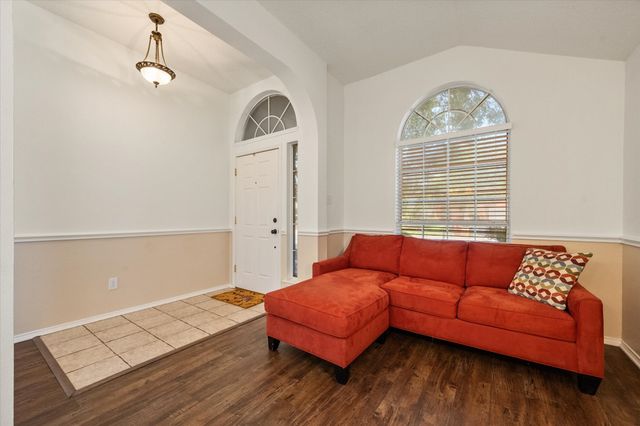 6307 Pierce Arrow Drive, Arlington, TX 76001