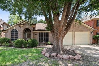6307 Pierce Arrow Drive, Arlington, TX 76001