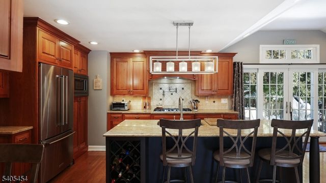 756 Kimball Ave, Westfield Town, NJ 07090