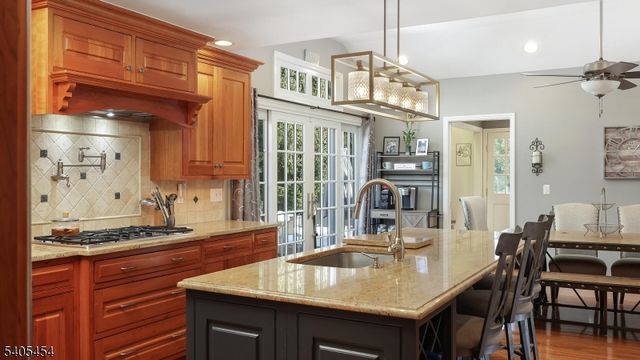 756 Kimball Ave, Westfield Town, NJ 07090