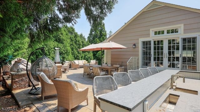 756 Kimball Ave, Westfield Town, NJ 07090