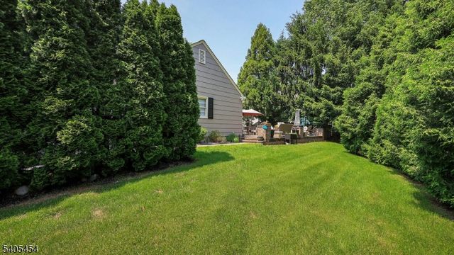 756 Kimball Ave, Westfield Town, NJ 07090