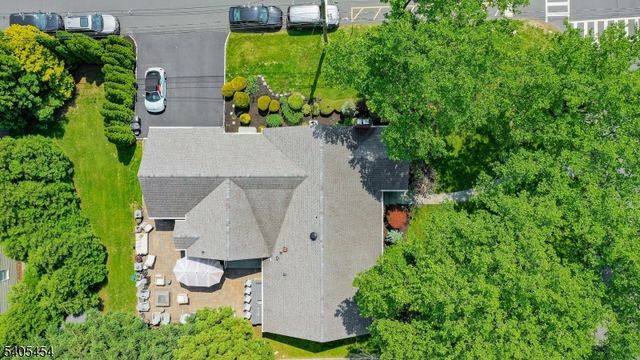 756 Kimball Ave, Westfield Town, NJ 07090