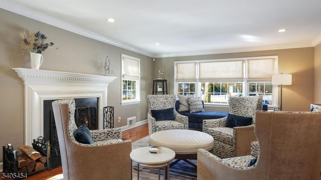 756 Kimball Ave, Westfield Town, NJ 07090