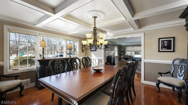 756 Kimball Ave, Westfield Town, NJ 07090