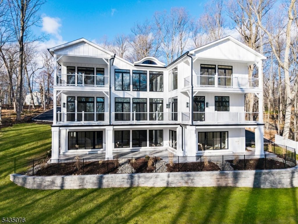 264 Ridge Rd, Watchung Boro, NJ 07069 — exterior