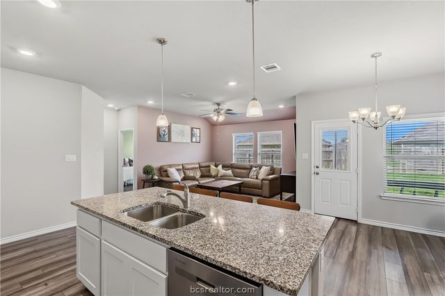 2024 Chief Street, Bryan, TX 77807