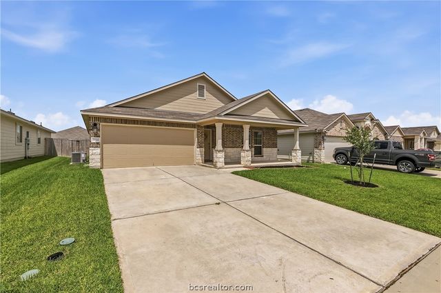 2024 Chief Street, Bryan, TX 77807