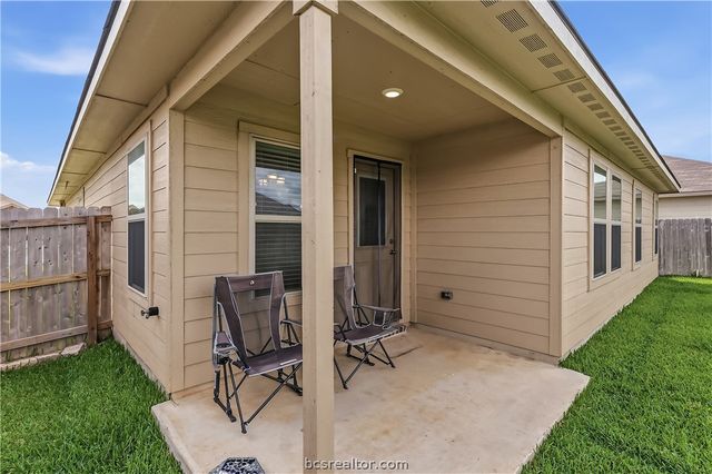 2024 Chief Street, Bryan, TX 77807