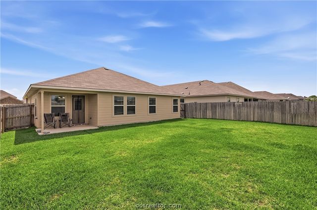 2024 Chief Street, Bryan, TX 77807