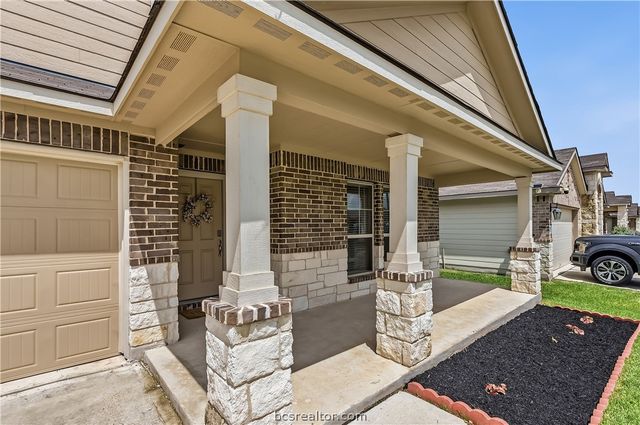 2024 Chief Street, Bryan, TX 77807