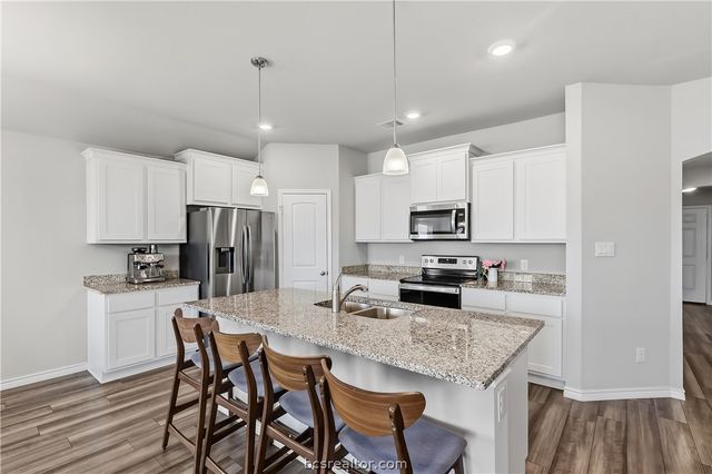2024 Chief Street, Bryan, TX 77807