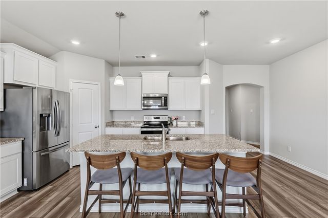 2024 Chief Street, Bryan, TX 77807