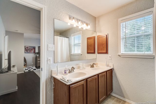 8002 WILLOW COUNTRY, San Antonio, TX 78254