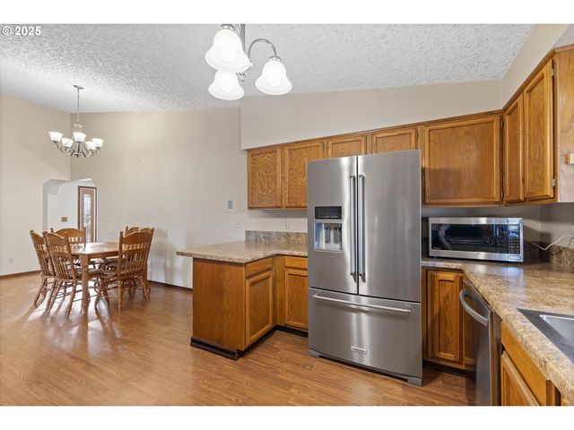 4314 Ne WILDROSE Dr, Vancouver, WA 98682