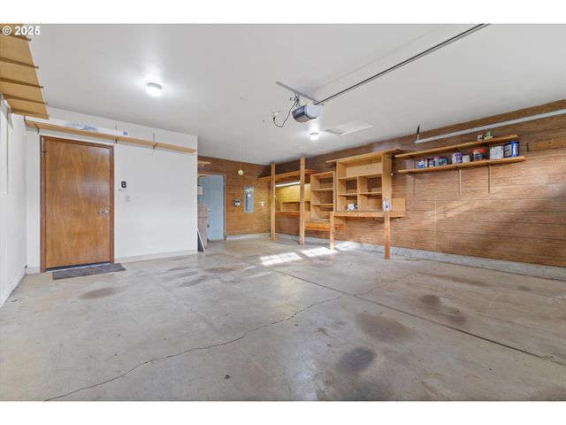 4314 Ne WILDROSE Dr, Vancouver, WA 98682