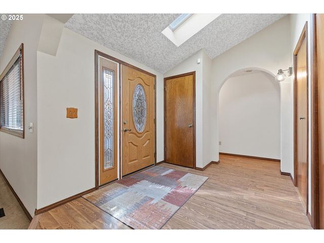 4314 Ne WILDROSE Dr, Vancouver, WA 98682