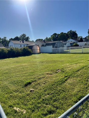524 Arizona Drive, Lower Burrell, PA 15068