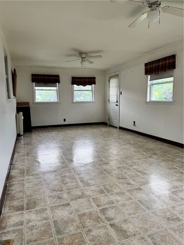 524 Arizona Drive, Lower Burrell, PA 15068