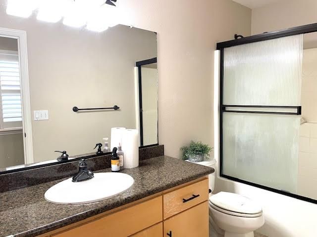 1040 S Rose St, Turlock, CA 95380