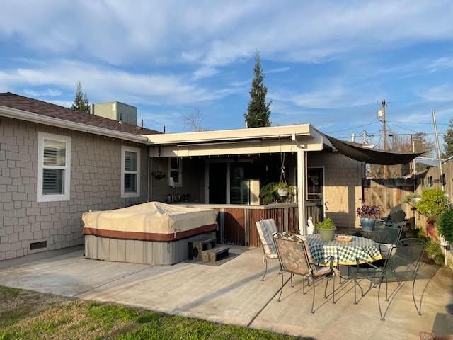 1040 S Rose St, Turlock, CA 95380