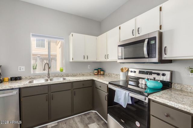 3320 W McRae Way Unit 1, Phoenix, AZ 85027