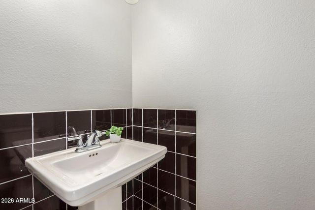 3320 W McRae Way Unit 1, Phoenix, AZ 85027