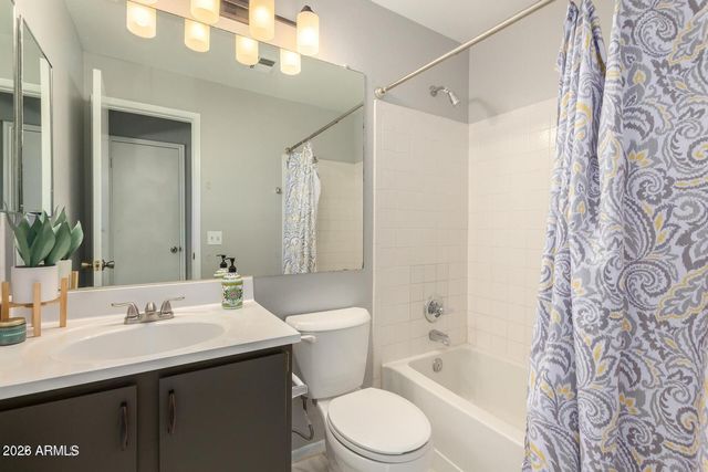 3320 W McRae Way Unit 1, Phoenix, AZ 85027