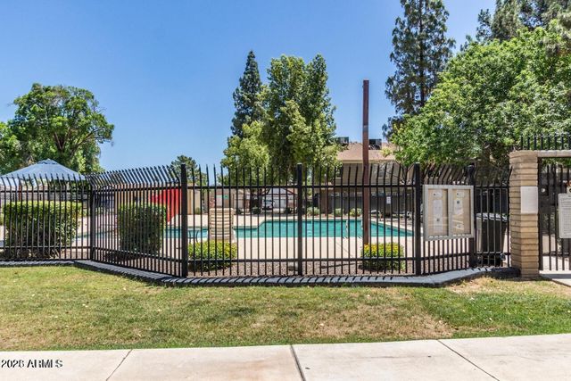 3320 W McRae Way Unit 1, Phoenix, AZ 85027