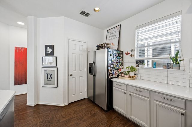 7416 Coronado Avenue 12, Dallas, TX 75214