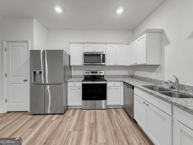 3521 Condor Court SW, Atlanta, GA 30331