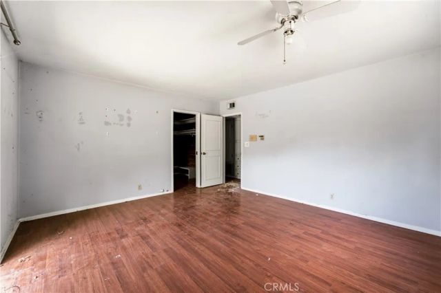 23347 Collins Street, Woodland Hills, CA 91367
