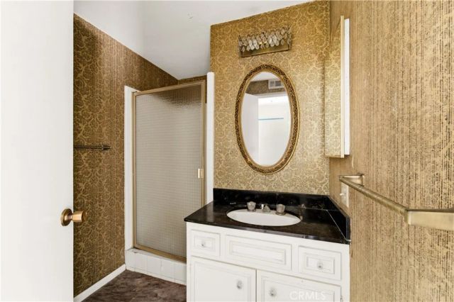 23347 Collins Street, Woodland Hills, CA 91367