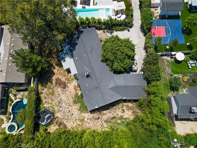 23347 Collins Street, Woodland Hills, CA 91367