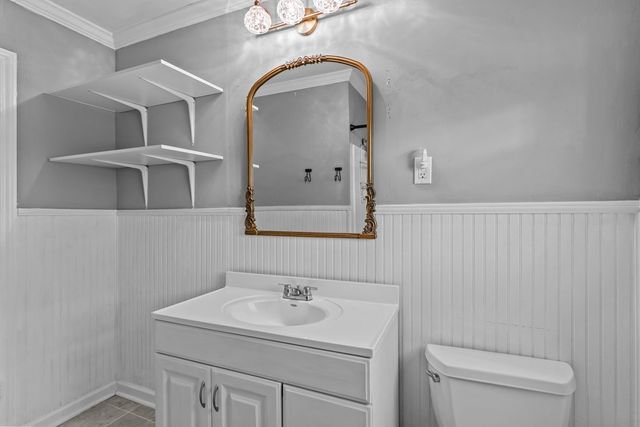 700 S Lakeview, Dothan, AL 36301