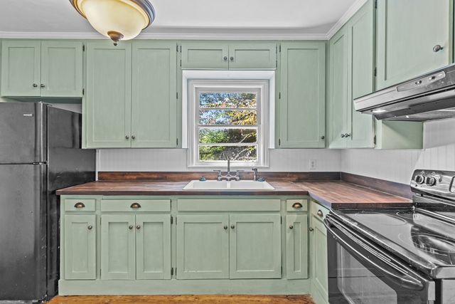 700 S Lakeview, Dothan, AL 36301