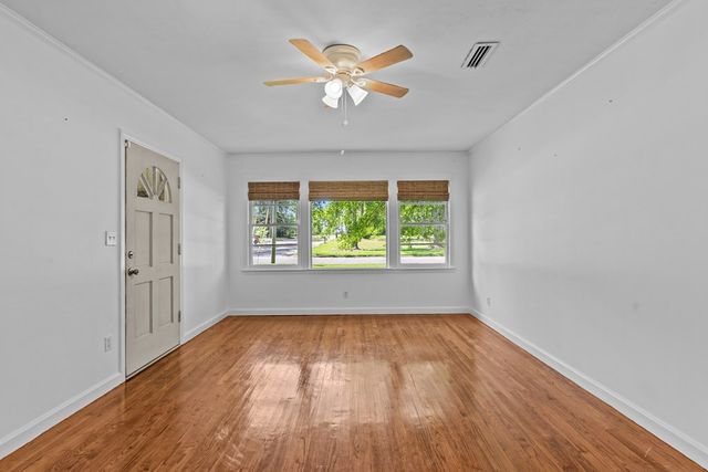 700 S Lakeview, Dothan, AL 36301