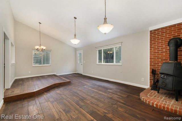 12161 Della Drive, Brighton, MI 48114