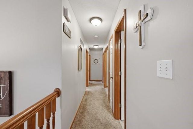 307 SW 13th Street, Oak Grove, MO 64075