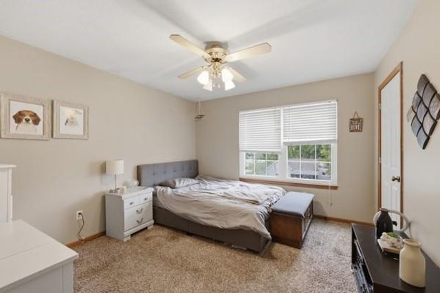 307 SW 13th Street, Oak Grove, MO 64075