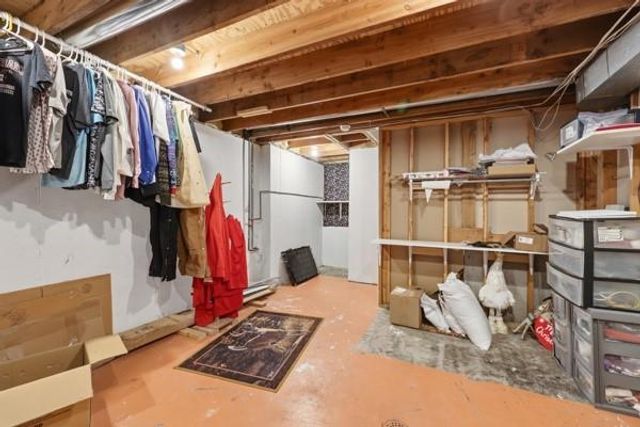 307 SW 13th Street, Oak Grove, MO 64075