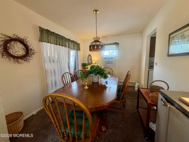 67 Carlisle Road, Toms River, NJ 08757