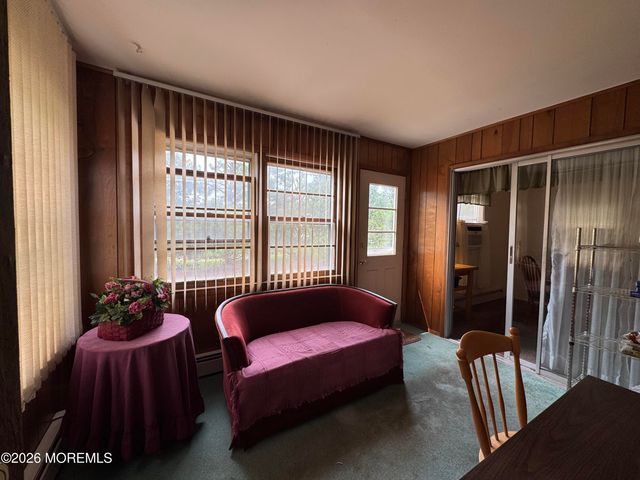 67 Carlisle Road, Toms River, NJ 08757