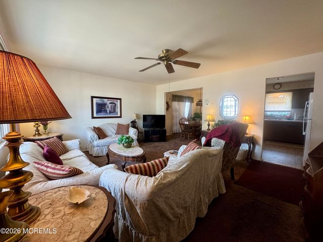 67 Carlisle Road, Toms River, NJ 08757