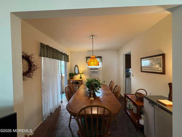 67 Carlisle Road, Toms River, NJ 08757