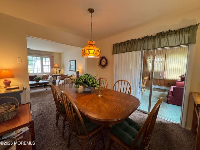 67 Carlisle Road, Toms River, NJ 08757