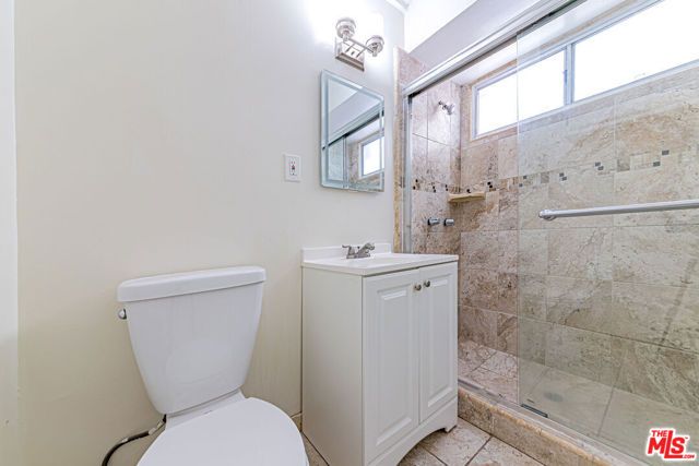 1475 Venice Boulevard, Los Angeles, CA 90006